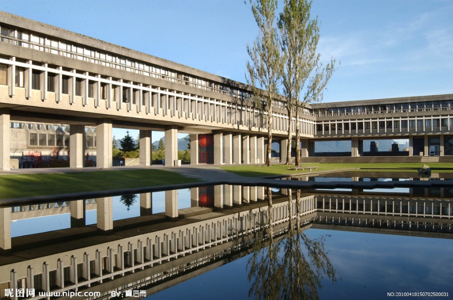 萨里大学法学院